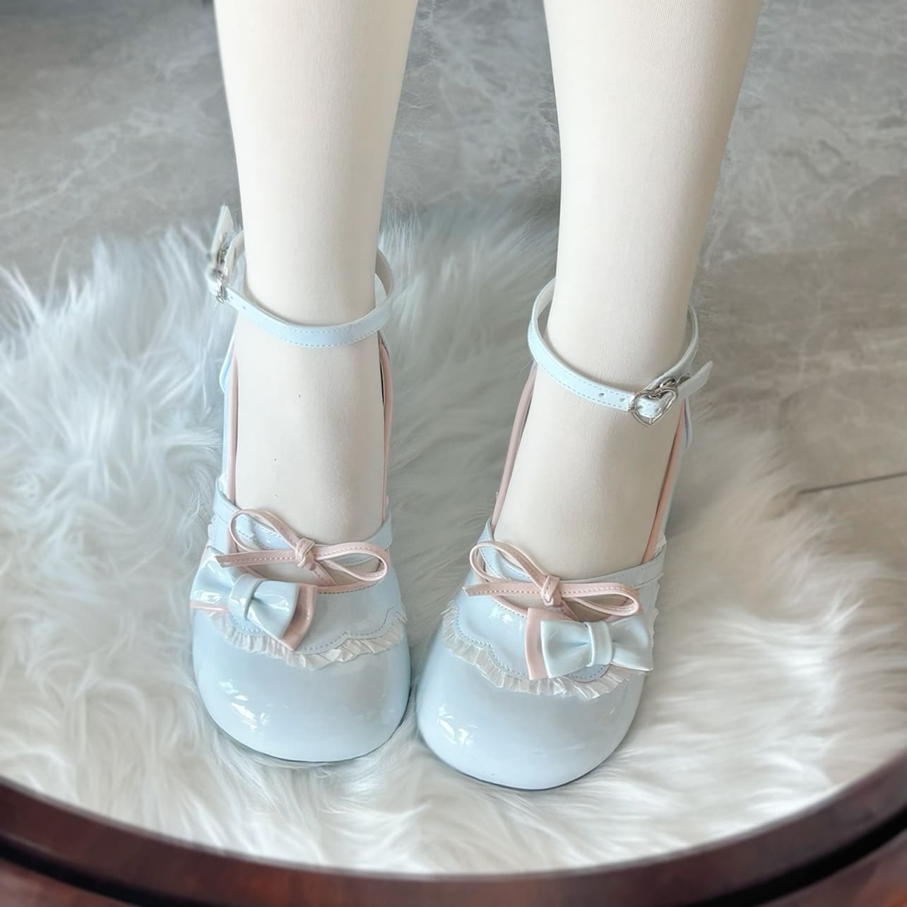 夢の世界を駆けるメルヘンシューズ(全4色)