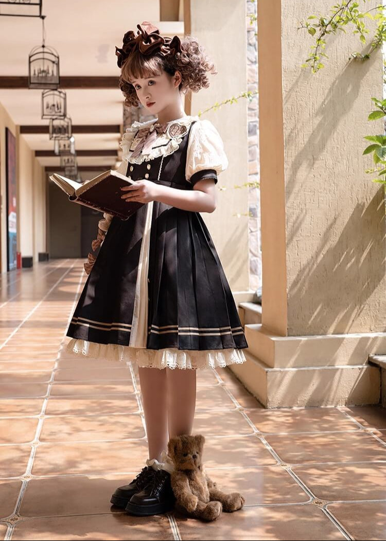 物語を紡ぐリボンとくまのワンピース