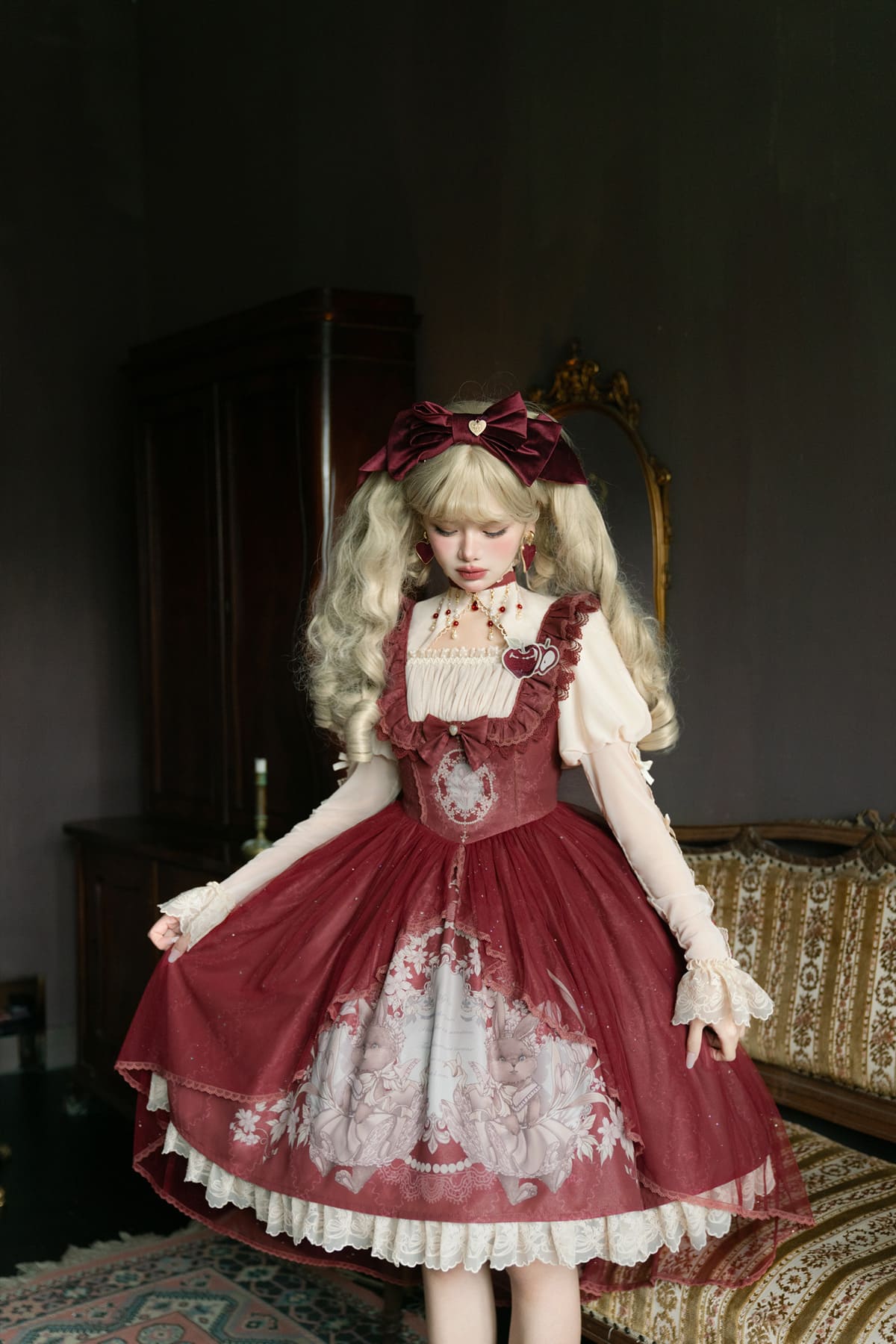 公式】約束の赤林檎ジャンパースカート - ロリータファッション通販Raffiné