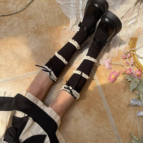 日差しの迷宮に咲くレースソックス（全4色）