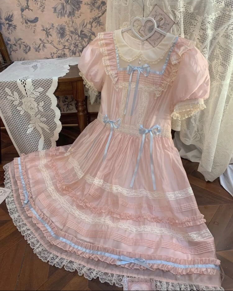 あの日の午後に咲くお菓子の庭ワンピース（全2色）