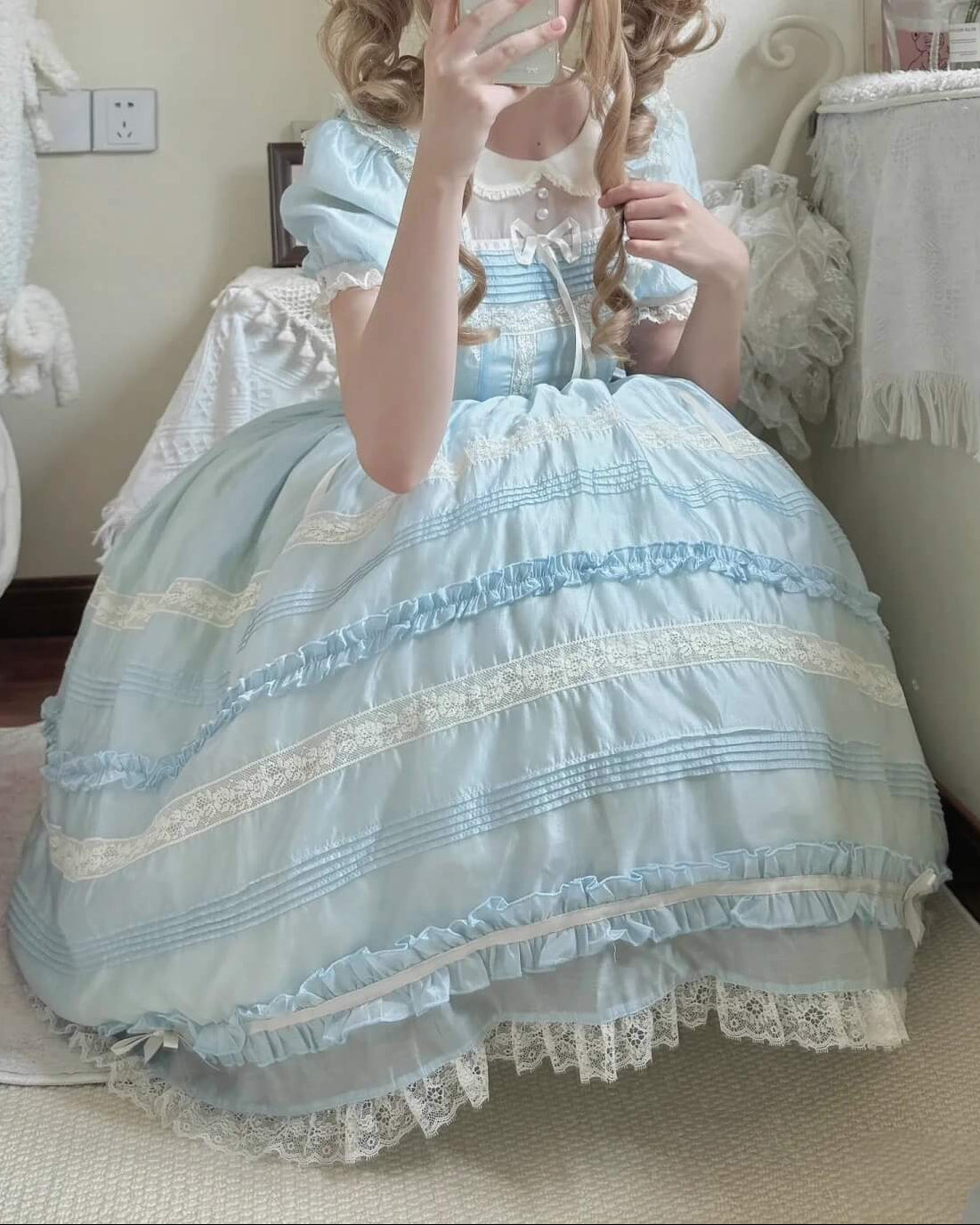 あの日の午後に咲くお菓子の庭ワンピース（全2色）