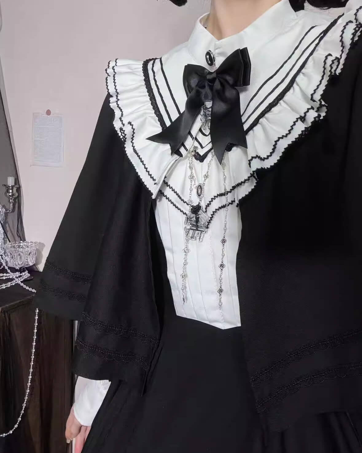 【2点セット】秘密の花園へ誘う漆黒のワンピース