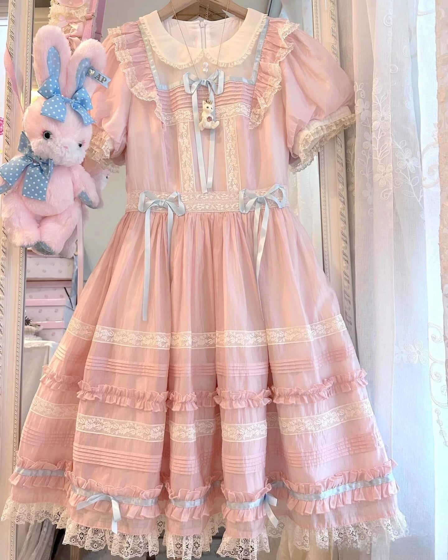 あの日の午後に咲くお菓子の庭ワンピース（全2色）