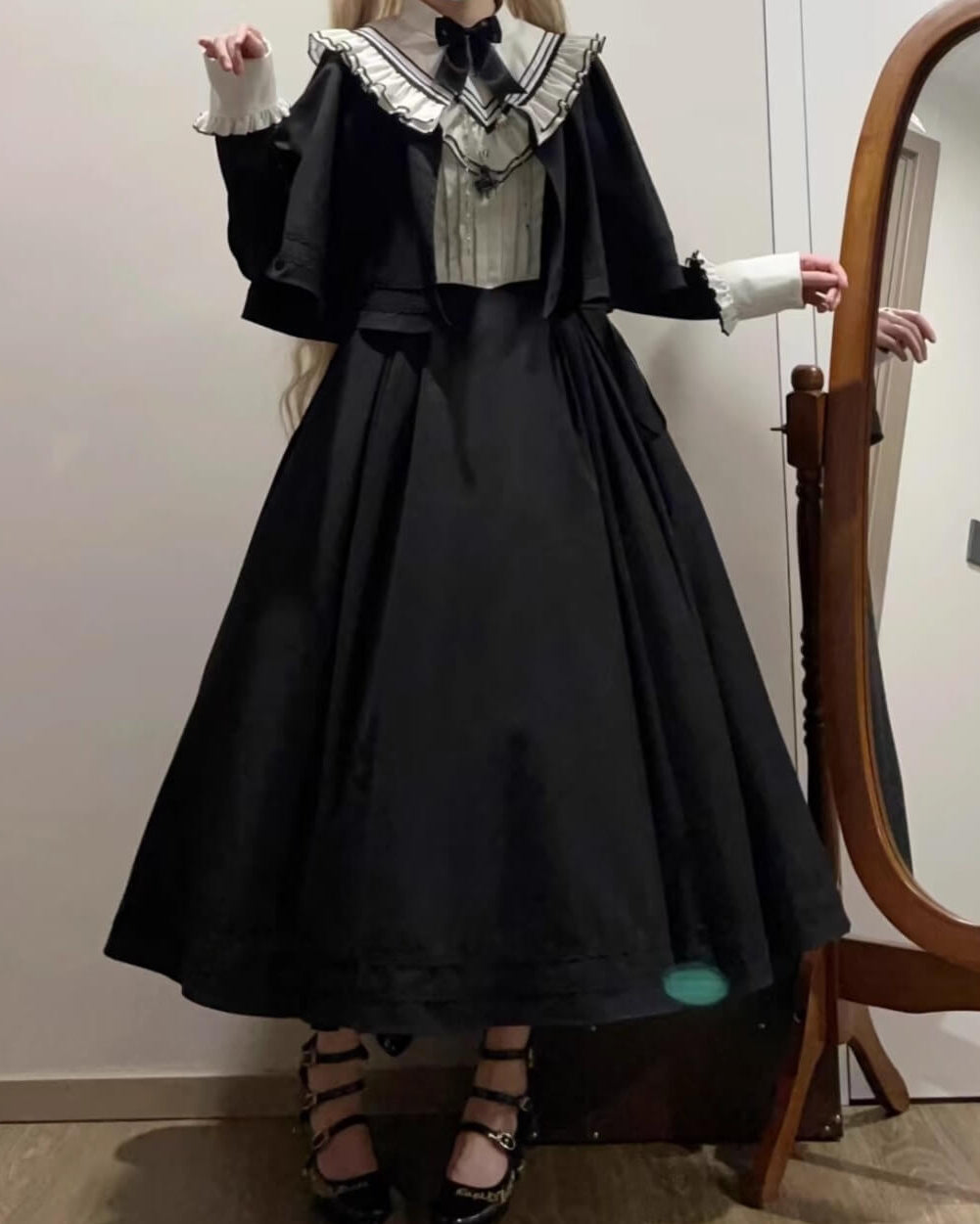 【2点セット】秘密の花園へ誘う漆黒のワンピース