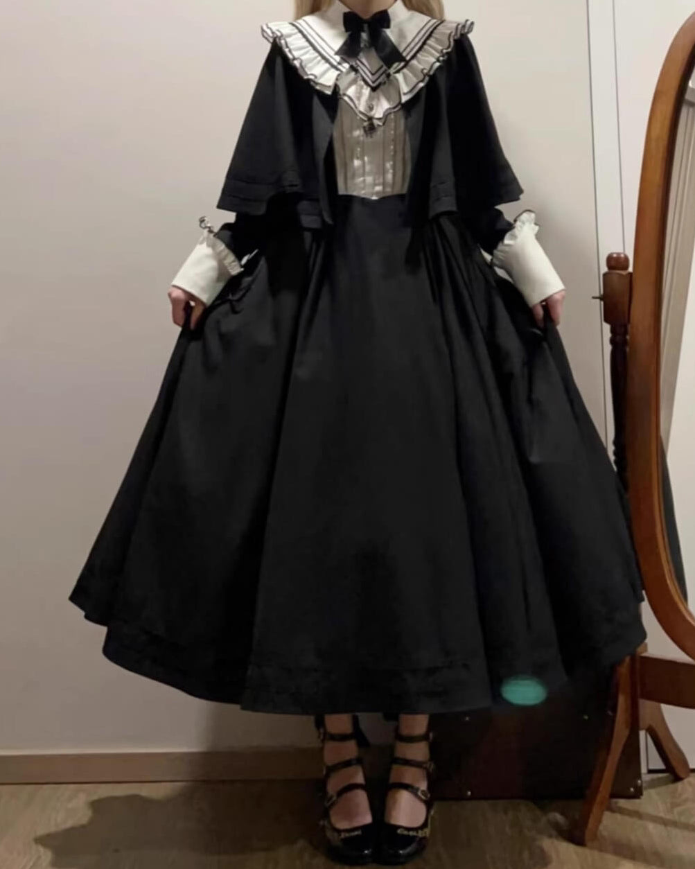 【2点セット】秘密の花園へ誘う漆黒のワンピース