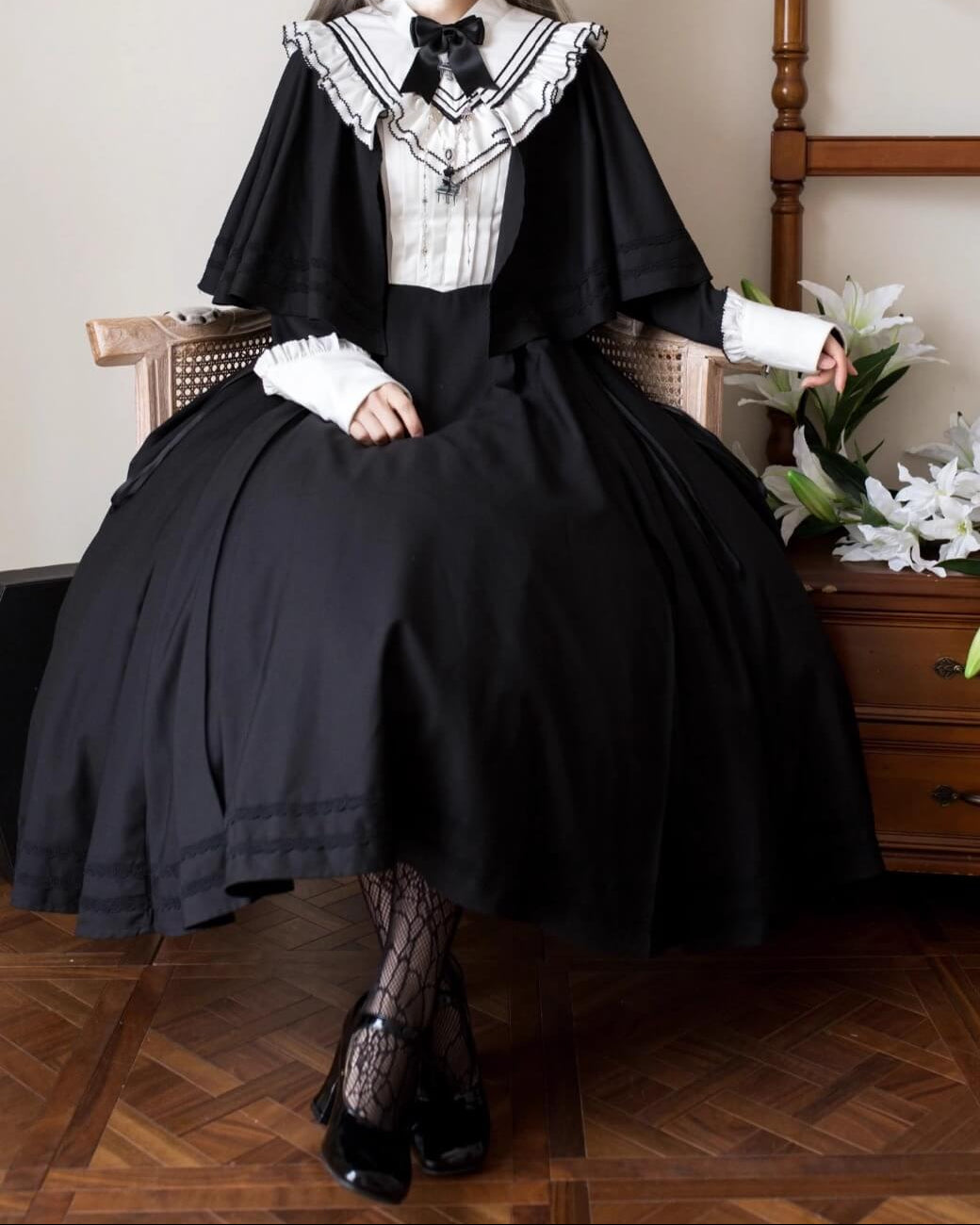 【2点セット】秘密の花園へ誘う漆黒のワンピース