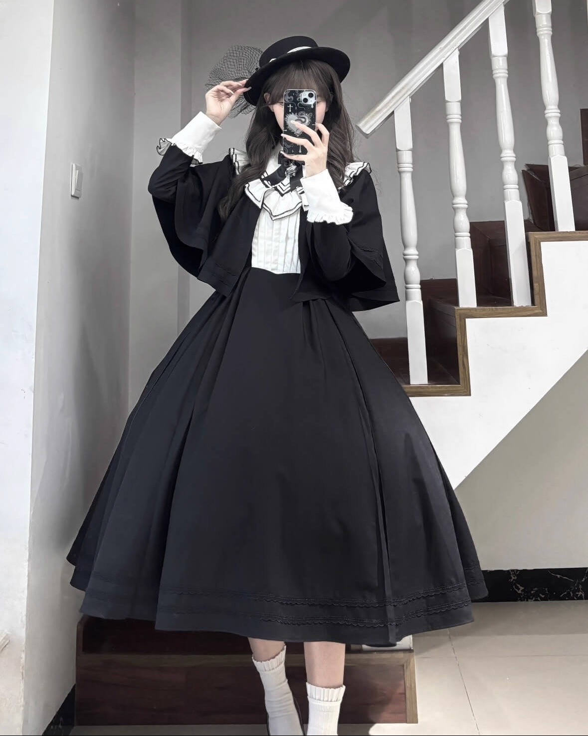 【2点セット】秘密の花園へ誘う漆黒のワンピース